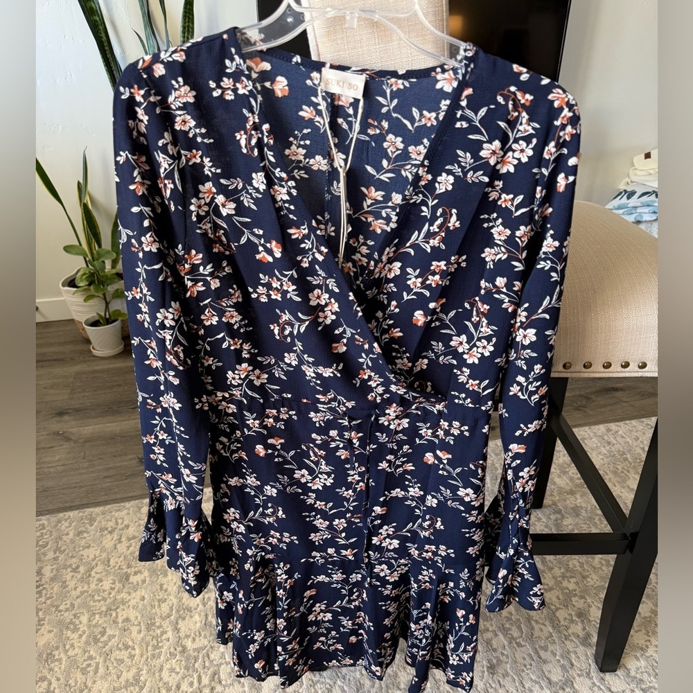 NWT Suki So Floral Faux Wrap Dress with Ruffle Sleeves, Navy Blue, Small